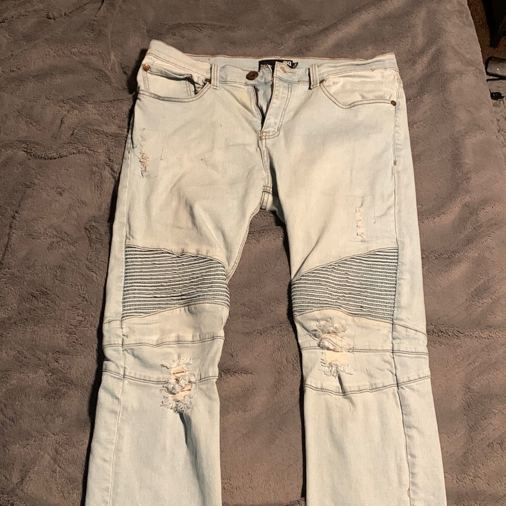 skinny tapered jeans